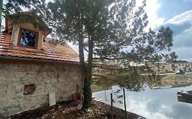 Apartman U Splavu Putim